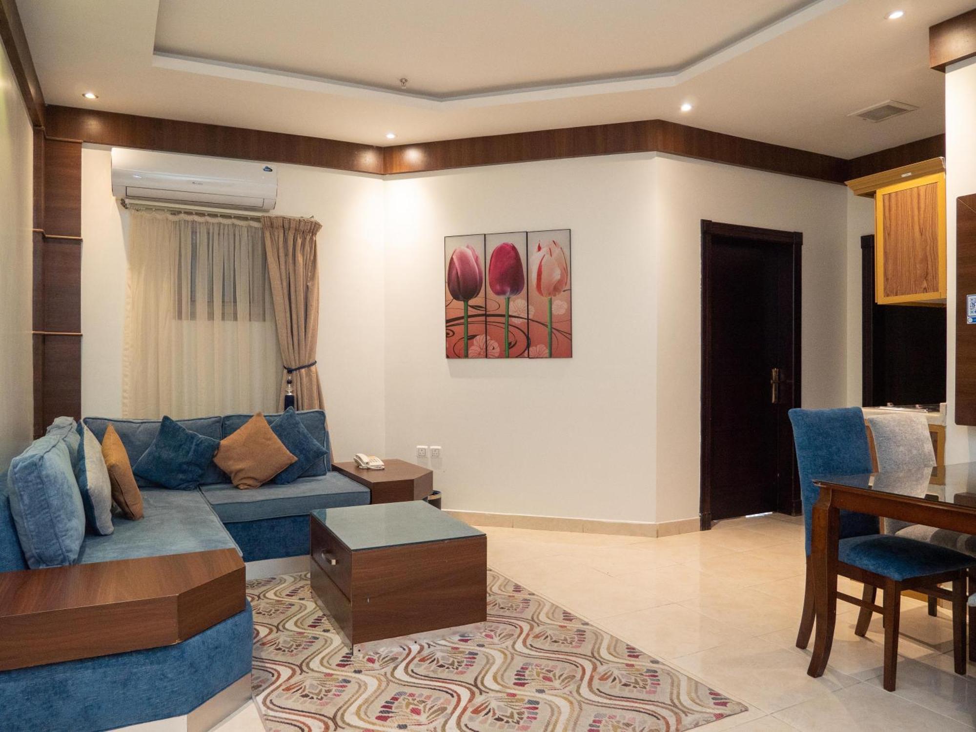 Innyar Hotel Riaad Buitenkant foto