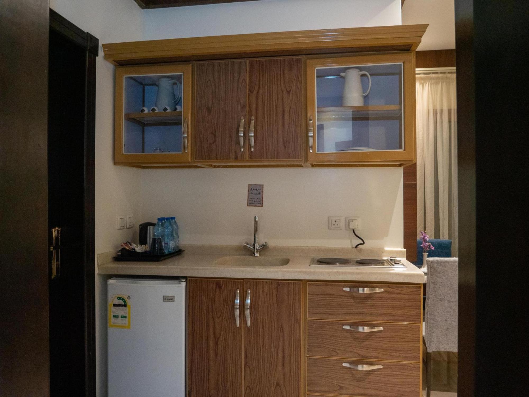 Innyar Hotel Riaad Buitenkant foto