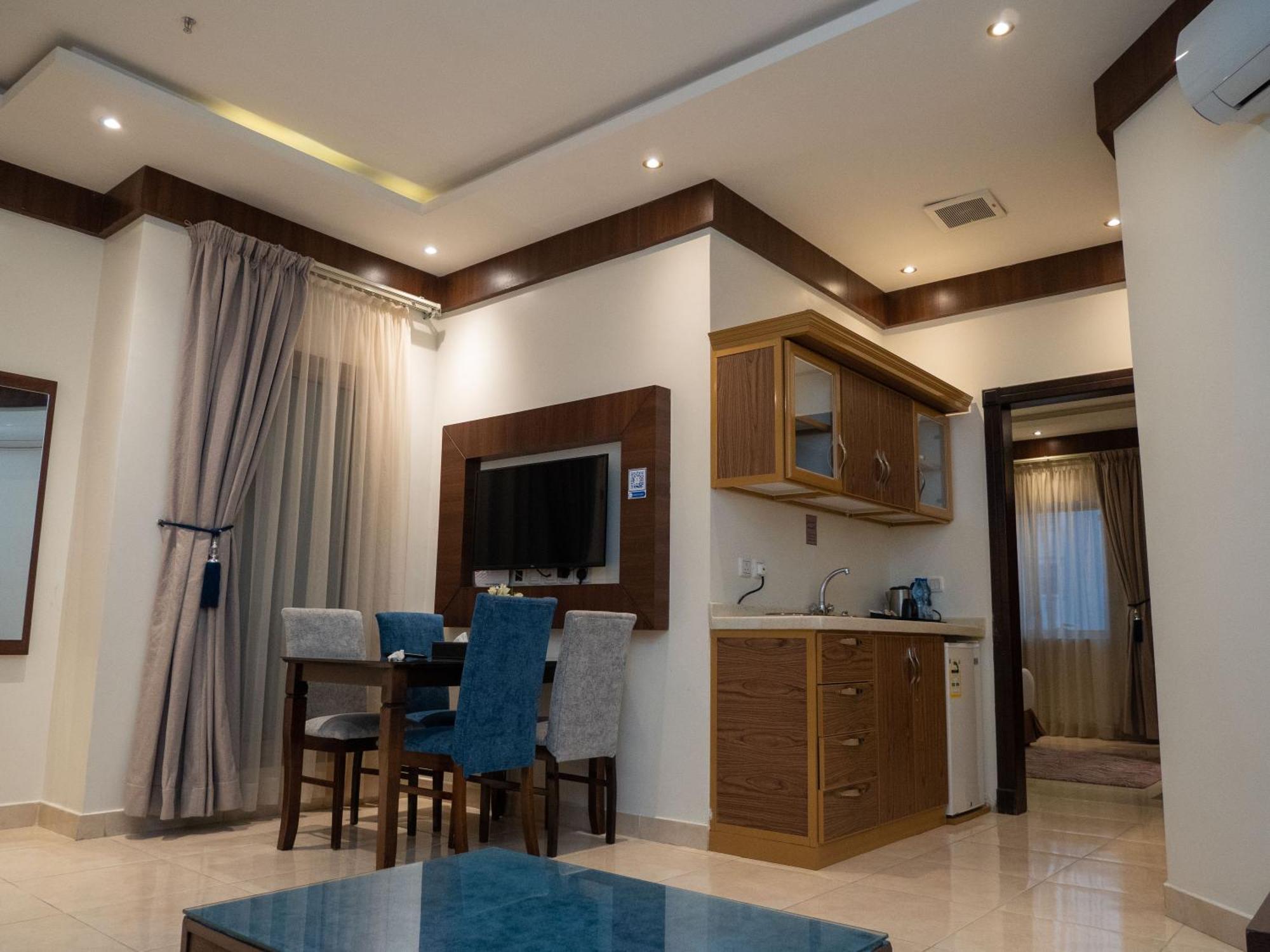 Innyar Hotel Riaad Buitenkant foto
