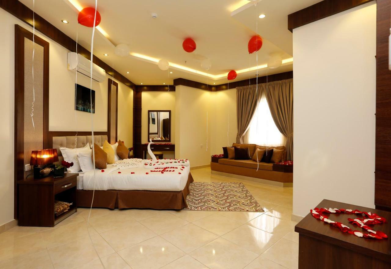 Innyar Hotel Riaad Buitenkant foto
